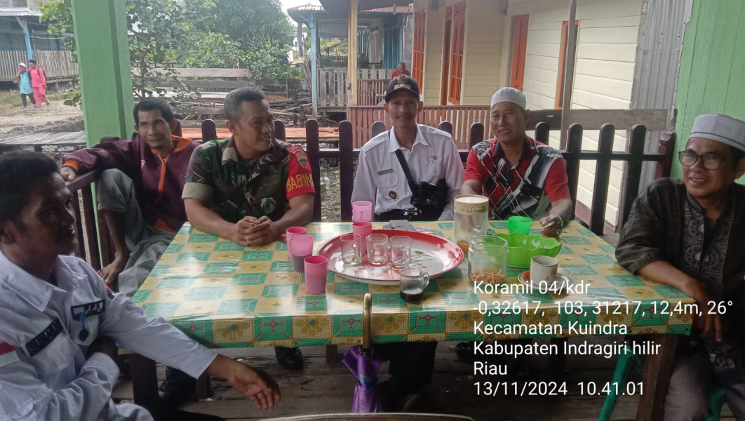 Babinsa Koramil 04/Kuindra Tanam Jiwa Patriot dan Cinta Tanah Air Melalui Komsos