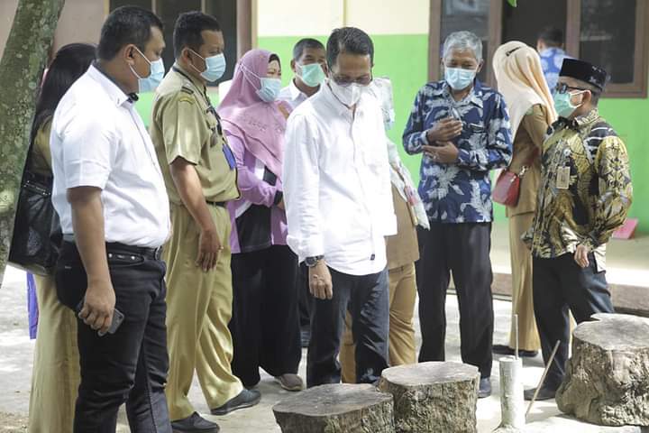 Wakil Wali Kota Batam Tinjau Lokasi Rencana Pembangunan Posyandu di Kampung Pelita