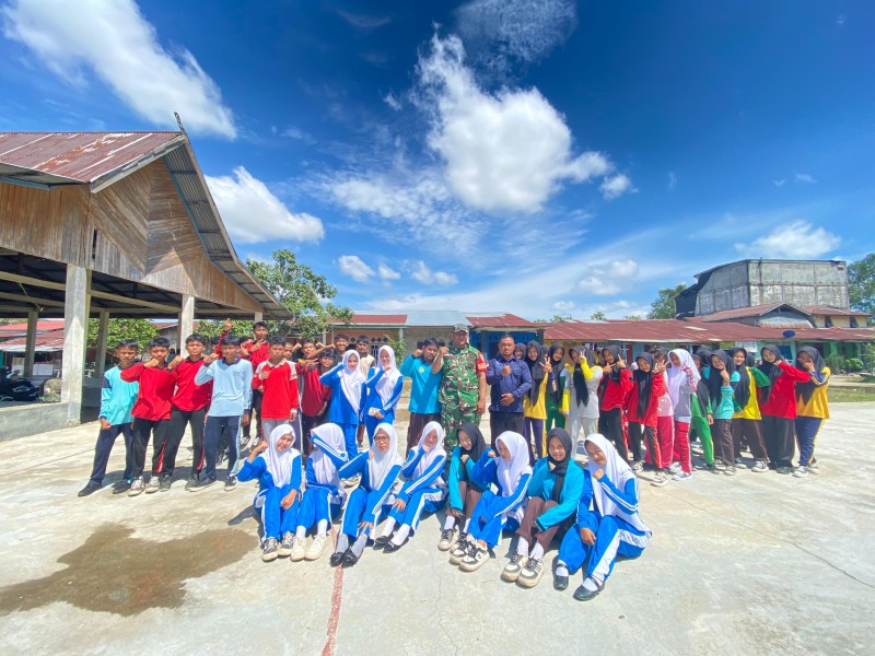 Babinsa Koramil 03/Tpl Hadiri MPLS SMK N 1 Tempuling, Dukung Pendidikan Generasi Muda