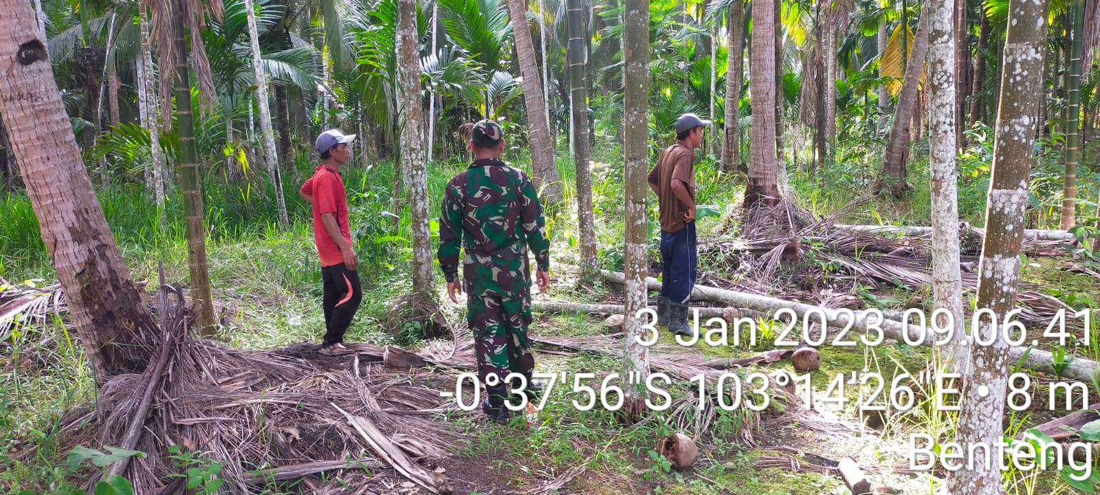 Himbauan Kepada Masyarakat Terkait Karhutla Oleh Babinsa Koramil 07/Reteh