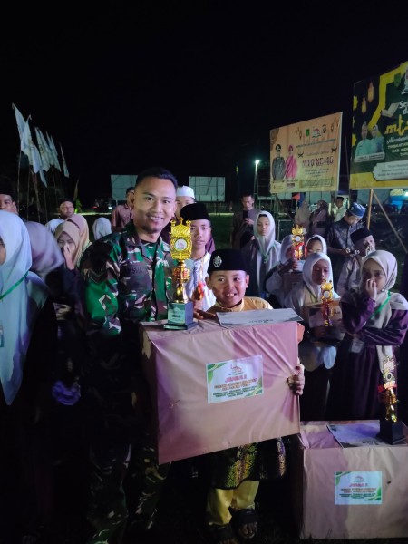MTQ ke-46 Tingkat Kecamatan Tempuling Ditutup dengan Meriah, Sertu Angga W Laksmana Hadir Mewakili Danramil
