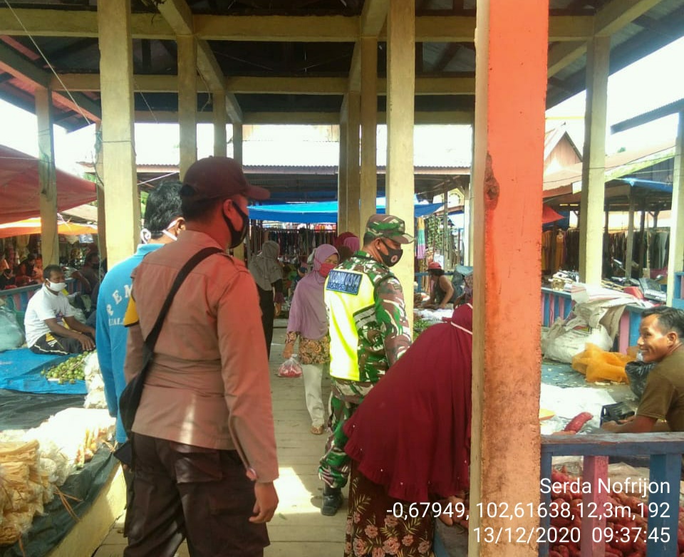 Penegakan Prokes di Kuala Keritang, Ini Pesan Serda Nofrijon