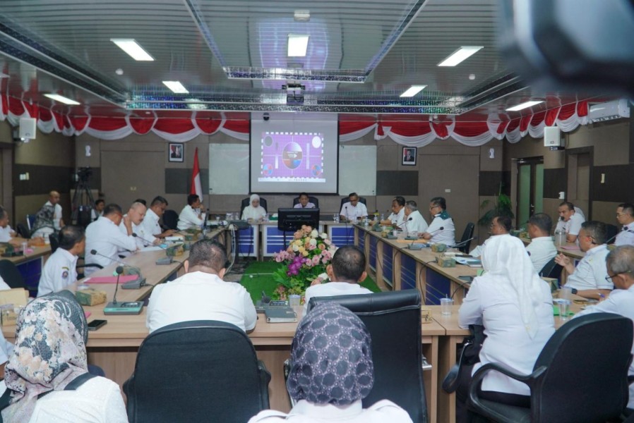 Pj Bupati Kampar Ikuti Zoomeeting Dengan Mendagri, Menpan RB dan Kepala BKN RI Pj Bupati Kampar Ikuti Zoomeeting Dengan Mendagri, Menpan RB dan Kepala BKN RI