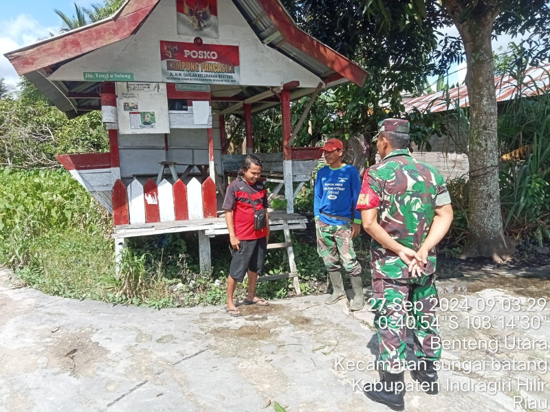 Koramil 07/Reteh Giat Tingkatkan Silaturahmi Antar Sesama Melalui Komsos di Desa Binaan