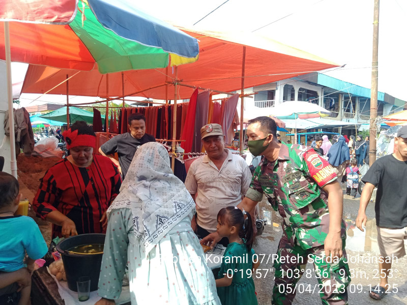 Berikan Informasi Tentang Keamanan Desa Bersama Koramil 07/Reteh Serda Johansah