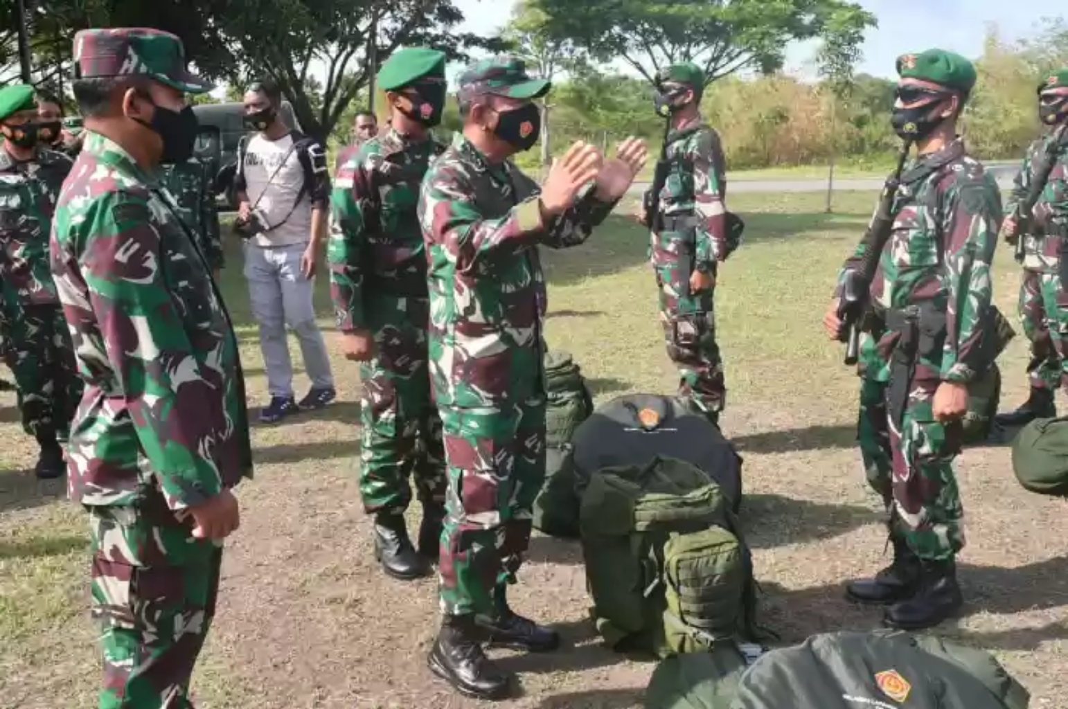 Kasum TNI Cek Kesiapan Yonif 734/SNS Sebelum Laksanakan Tugas