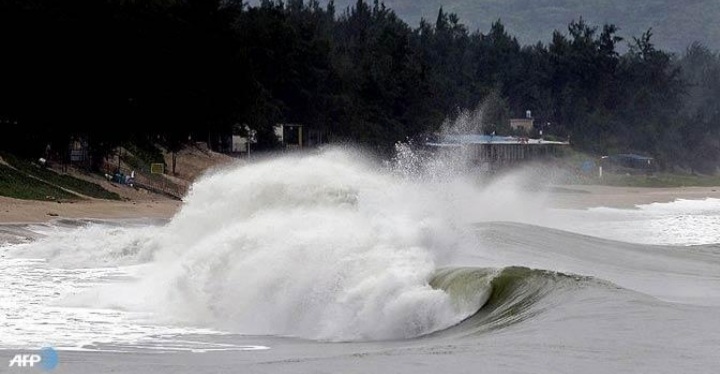 BMKG Pinta Masyarakat Waspada Cuaca Ekstrem Akibat Badai Gusty di Perairan Kepri