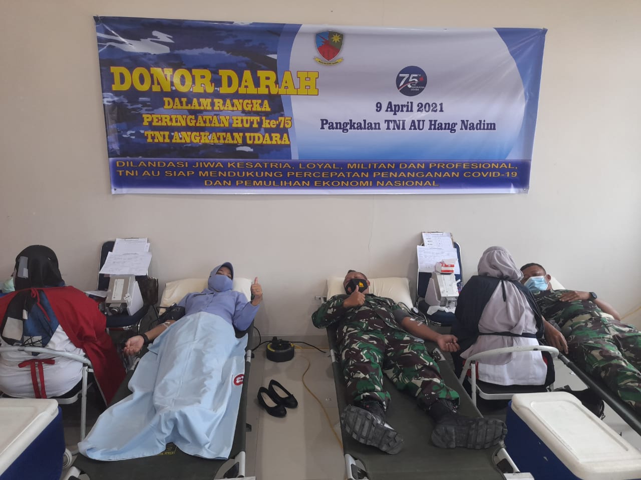 HUT ke-75 TNI AU, Lanud Hang Nadim Gelar Kegiatan Donor Darah