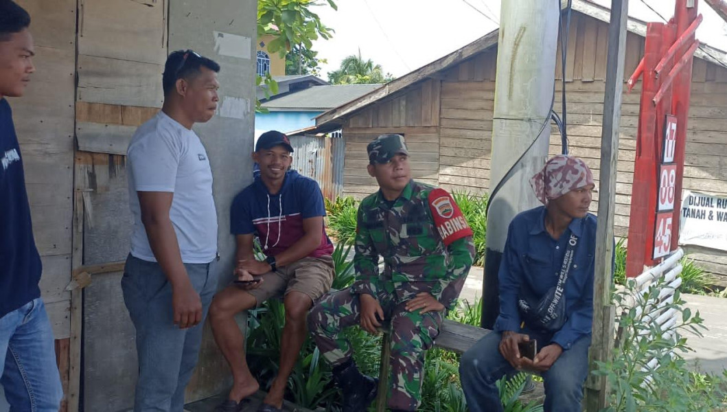 Jalin Silaturahmi di Bulan Ramadhan, Babinsa Koramil 03/Tpl Lakukan Komsos Bersama Warga Binaan