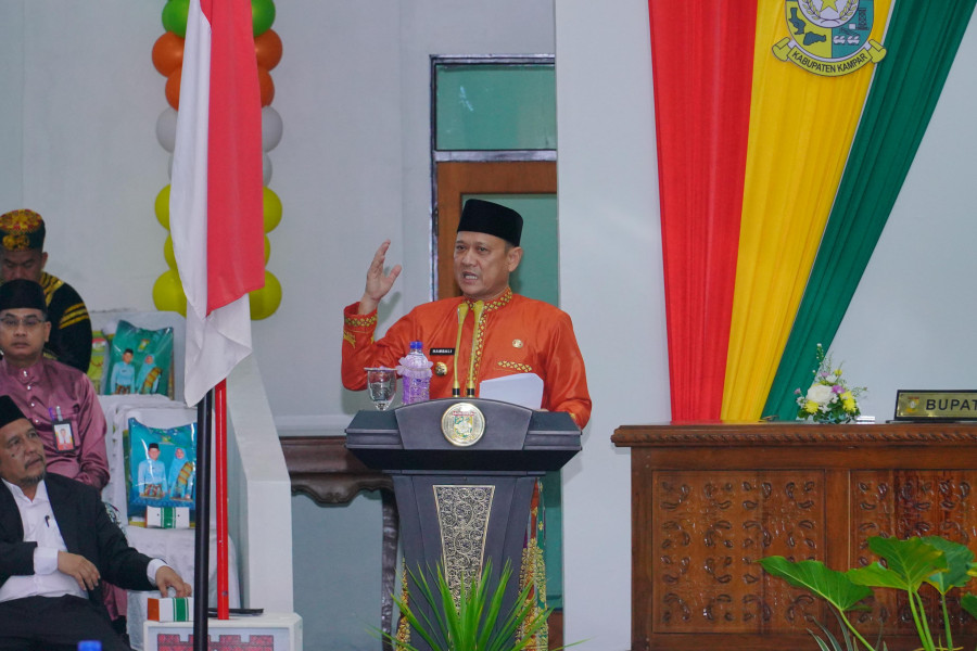 Peringatan Hari Jadi Kabupaten Kampar, Pj Bupati Kampar Hadiri Sidang Paripurna