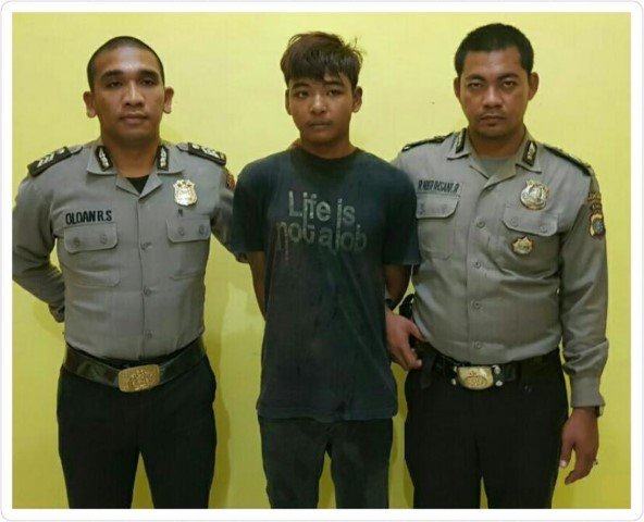 Perkosa Gadis Dibawah Umur di Kuburan, Pemuda di Rohil ini Berhahil di Bekuk Aparat  Perkosa Gadis Dibawah Umur di Kuburan, Pemuda di Rohil ini Berhahil di Bekuk Aparat