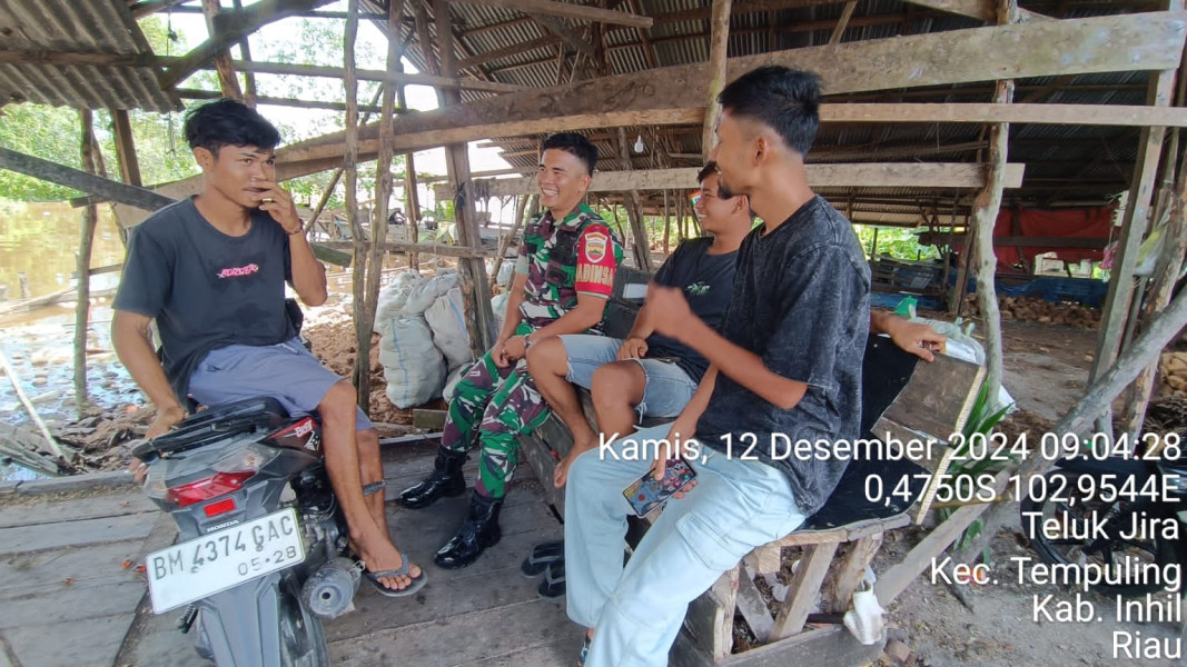 Peduli Generasi Penerus Bangsa, Babinsa Koramil 03/Tpl Berikan Motivasi kepada Pemuda