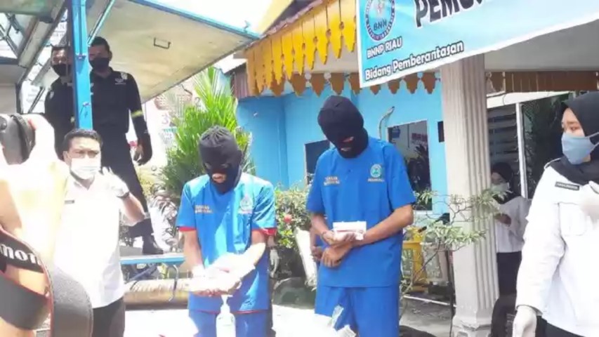 BNNP Riau Musnahkan 11,8 Kilogram Sabu dan 498 Butir Ekstasi