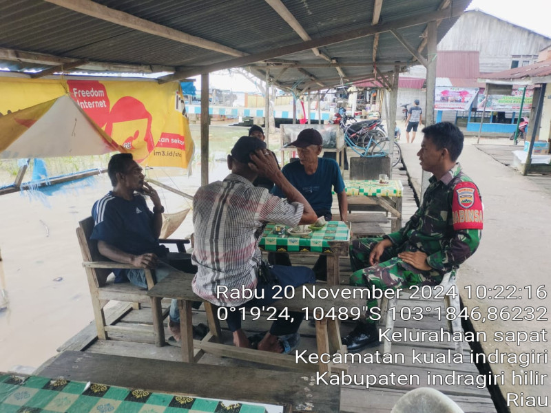 Babinsa Koramil 04/Kuindra Ciptakan Kerukunan Antar Sesama di Binaan