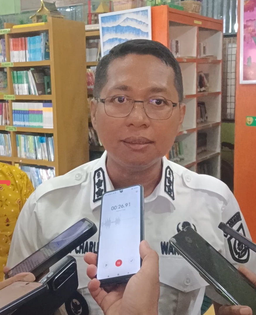 Jonni Charles Murid Pertama Asal SMA Negeri 11 Pekanbaru Diterima Kuliah di AS Jonni Charles Murid Pertama Asal SMA Negeri 11 Pekanbaru Diterima Kuliah di AS