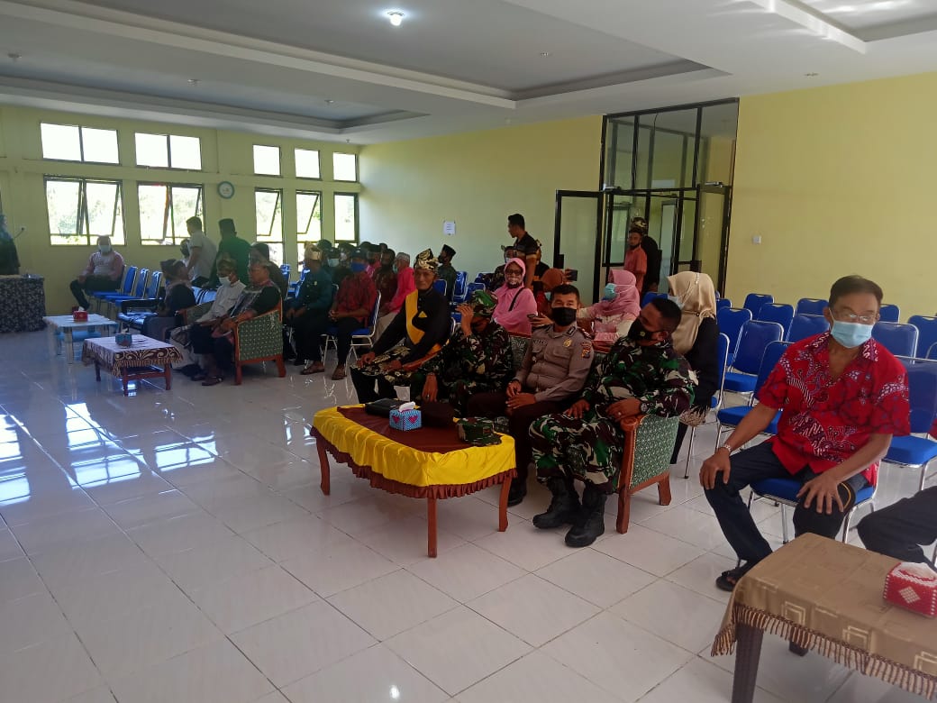 Sekapur Sirih Pisah Sambut Danramil 04/Kuindra Berlangsung Haru 