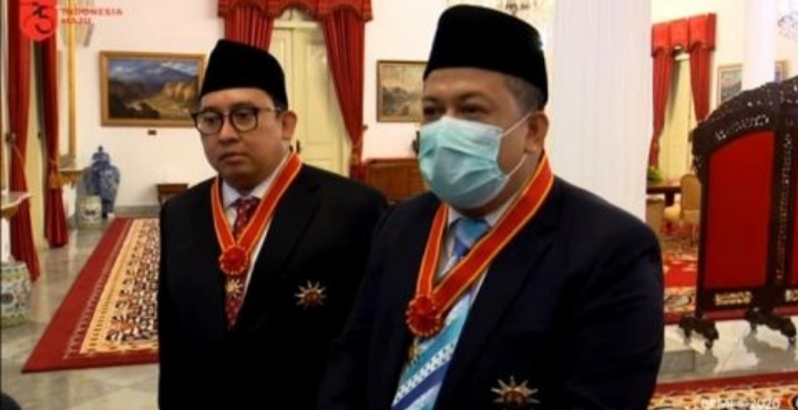 Fadli-Fahri Dapat Bintang Mahaputra, Ini Kata Mahfud MD