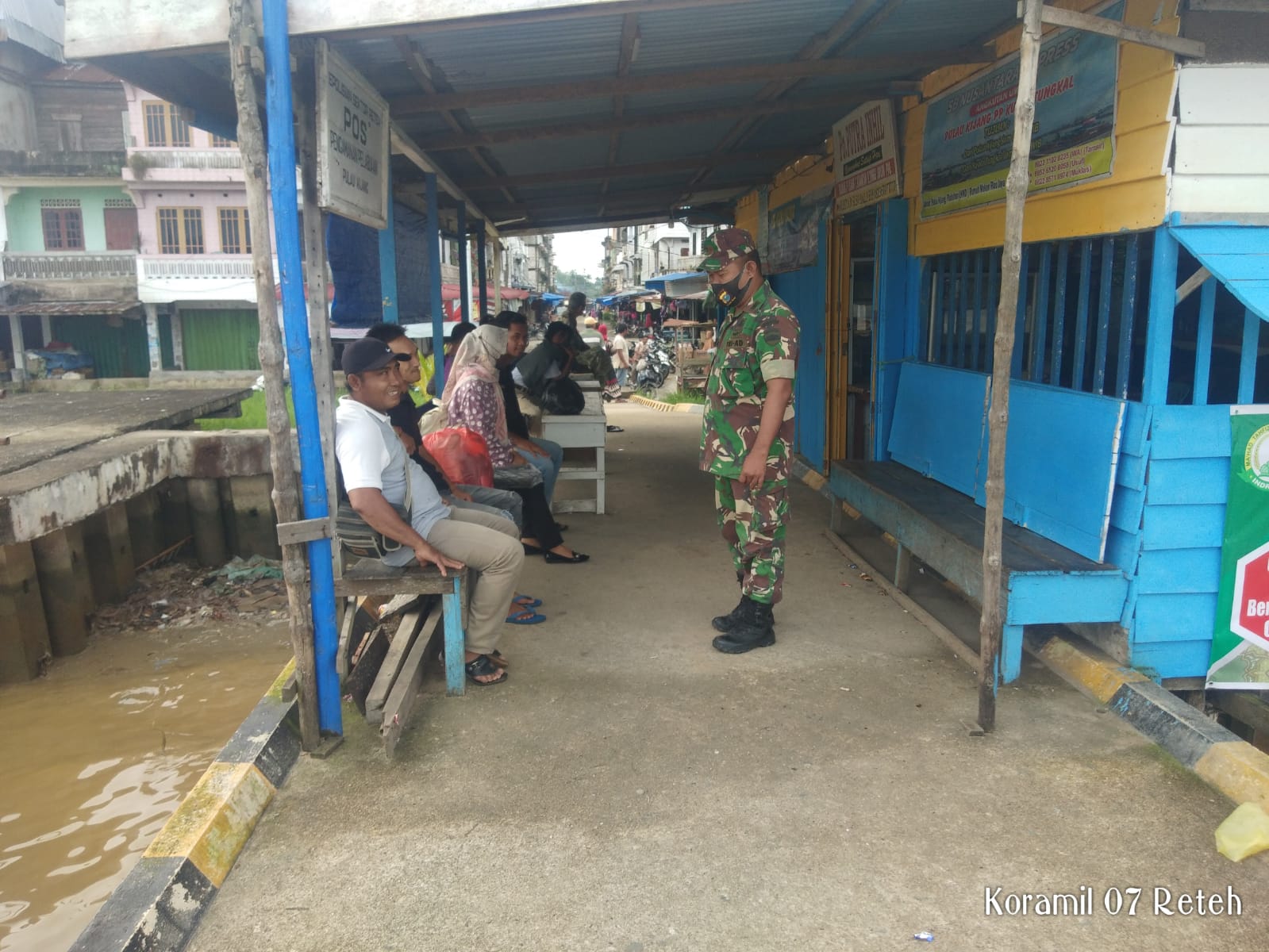 Terus Aktifkan Himbauan Untuk Prokes oleh Babinsa Koramil 07/Reteh