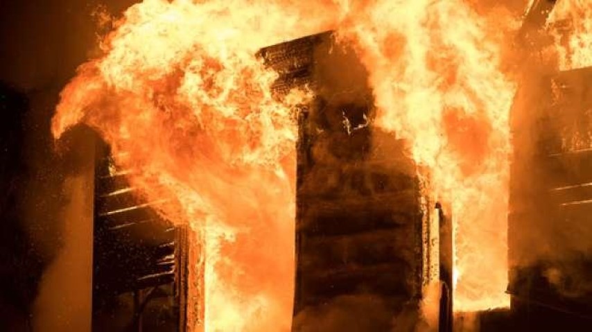 Kampus USU Terbakar, Api Melumat Ruang Lab Fakultas MIPA