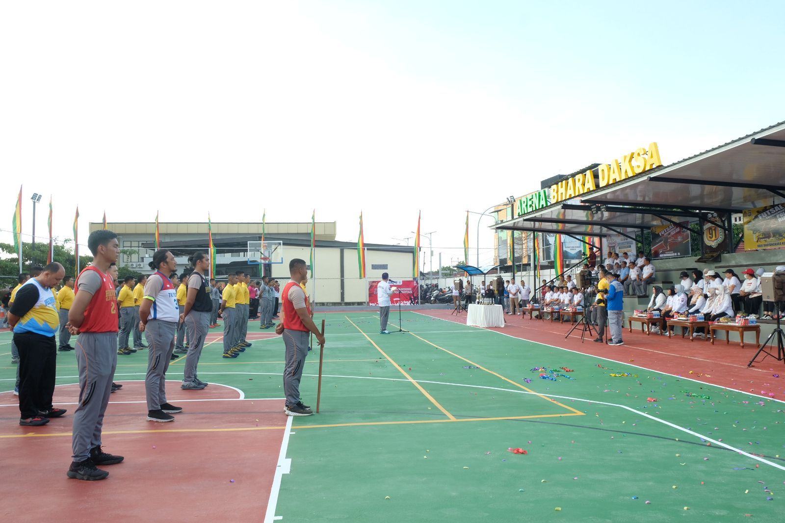 Tendangan Bola Irjen Iqbal Berhasil Jebol Gawang Tim Futsal Ditkrimsus