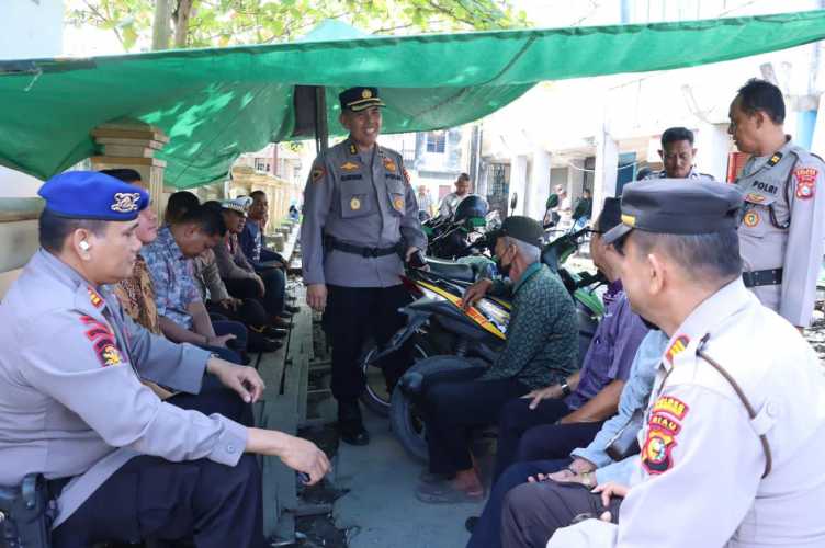 Polres Inhil Dengarkan Curhatan Tukang Ojek: Lahan Parkir Sempit