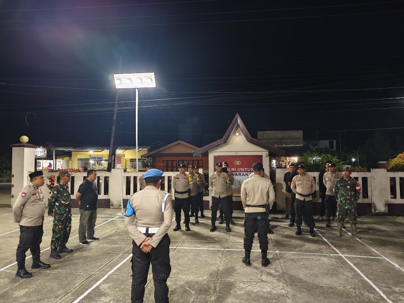 Babinsa Koramil 03/Tpl Bersama Polsek Tempuling Amankan Haul Akbar, Jamin Keamanan dan Ketertiban Jamaah