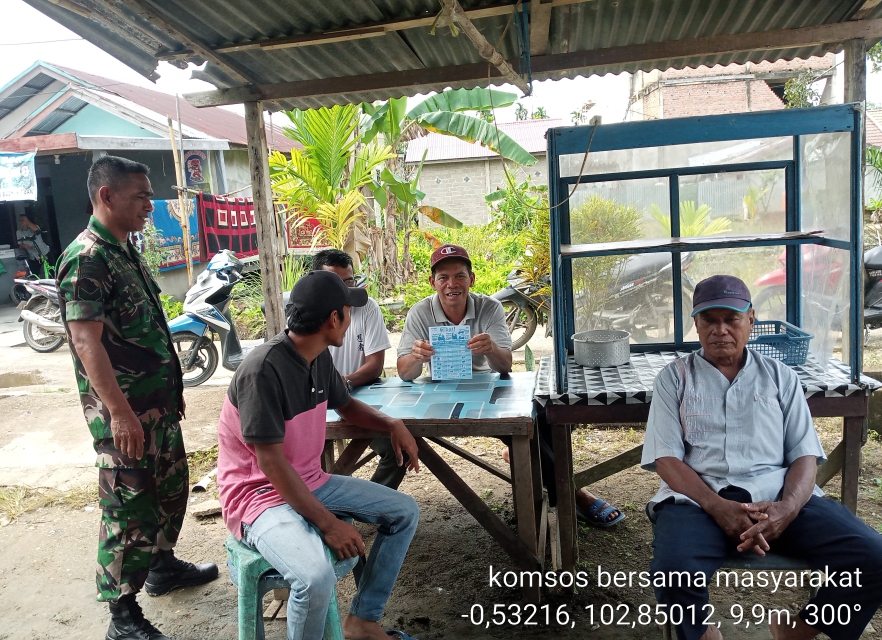 Sambangi Tomas Desa Teluk Kiambang, Ini Pesan Serka Hendra Putra