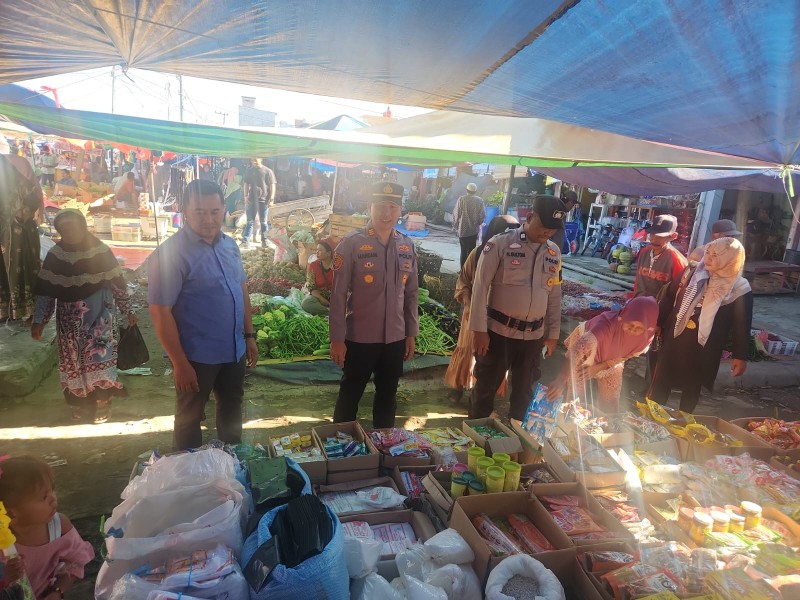 Luar Biasa, Polsek Kempas Gencar Patroli dan Sambang Pasar, Antisipasi Tindak Kejahatan.