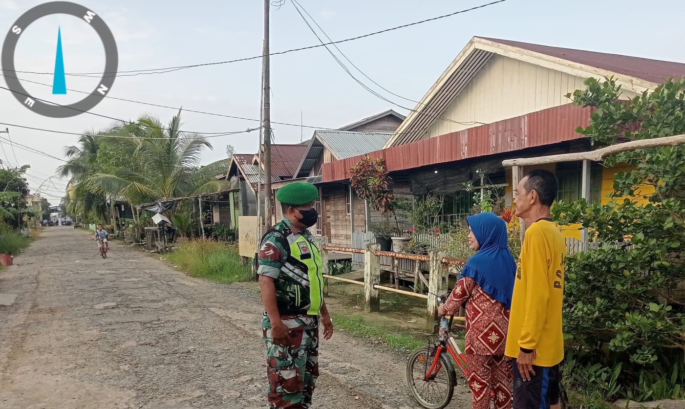 Anggota Koramil 04/Kuindra Rutin Lakukan Pengawasan Prokes