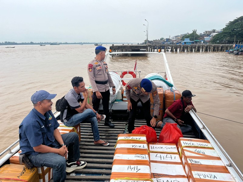 Polres Inhil Gelar Program Jalur Cegah dan Ungkap Tindak Pidana di Wilayah Perairan Polres Inhil Gelar Program Jalur Cegah dan Ungkap Tindak Pidana di Wilayah Perairan