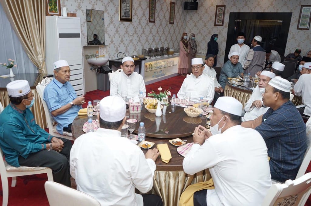 Pemkab Inhil Sambut Kedatangan Tuan Guru KH Achmad Zaini