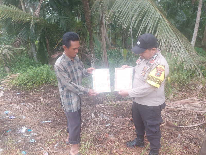 Peduli Terhadap Lingkungan Bhabinkamtibmas Desa Kuala Gaung Berikan Sosialisasi Serta Edukasi Cegah Karhutla