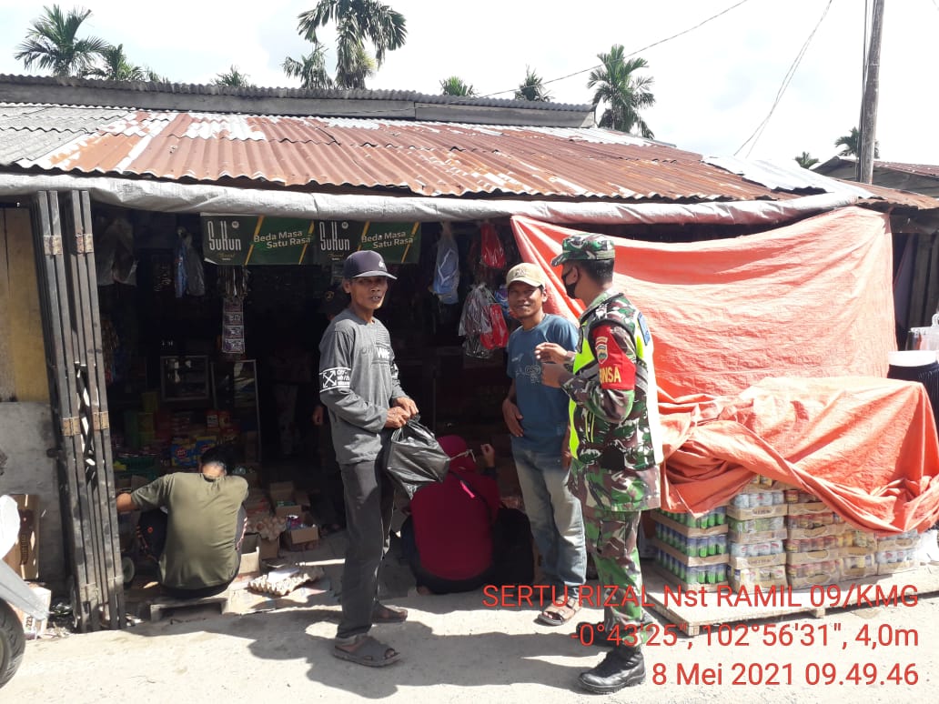 Corona Belum Mereda, Koramil 09/Kemuning Terus Gencarkan Penegakan Protkes   