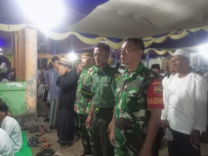 Pelaksanaan PAM Haul Tuan Guru Syekh Abdurahman Sidiq Yang Didampingi Oleh Anggota Koramil 04/Kdr