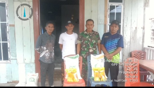 Babinsa Koramil 04/Kuindra Rajut Silaturahmi: Komsos di Sapat Pupuk Jiwa Patriot dan Cinta Tanah Air