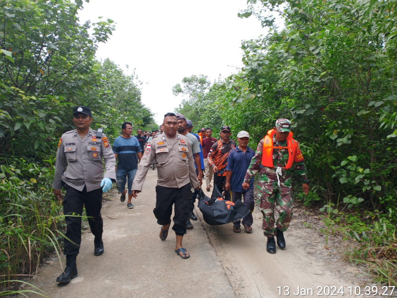 Remaja 11 Tahun Yang Hilang Di Pelabuhan Parit Joko Tanjung Kapal Rupat Ditemukan Mengambang