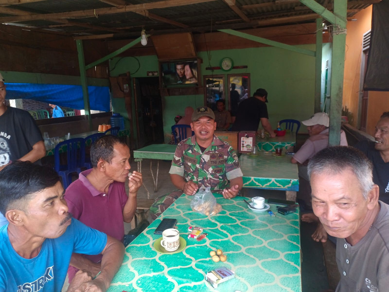 Babinsa 03/Tpl Intens Lakukan Himbauan Kamtibmas Jelang Pemilukada 2024