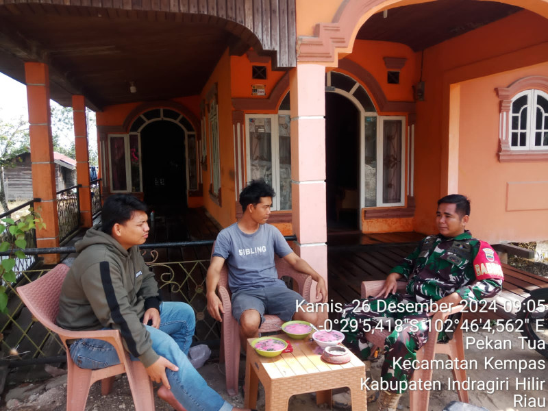 Bangun Kedekatan Dengan Seluruh Elemen, Babinsa Koramil 03/Tpl Laksanakan Komsos Bersama Toda