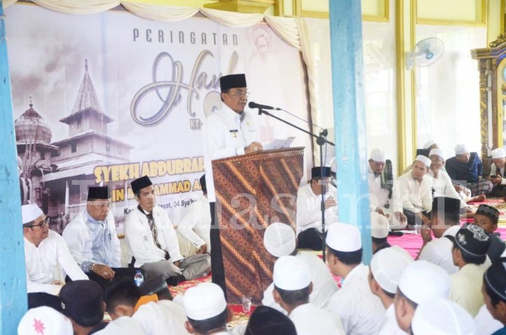 Bersama Ribuan Umat Muslim Bupati Inhil Hadiri Haul ke 82 Syekh Abdurrahman Siddiq