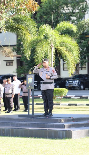 Irjen Pol. Asep Safrudin Kapolda Kepri Pimpin Upacara Hari Kesadaran Nasional, Tegaskan Komitmen Disiplin Dan Profesionalisme Irjen Pol. Asep Safrudin Kapolda Kepri Pimpin Upacara Hari Kesadaran Nasional, Tegaskan Komitmen Disiplin Dan Profesionalisme