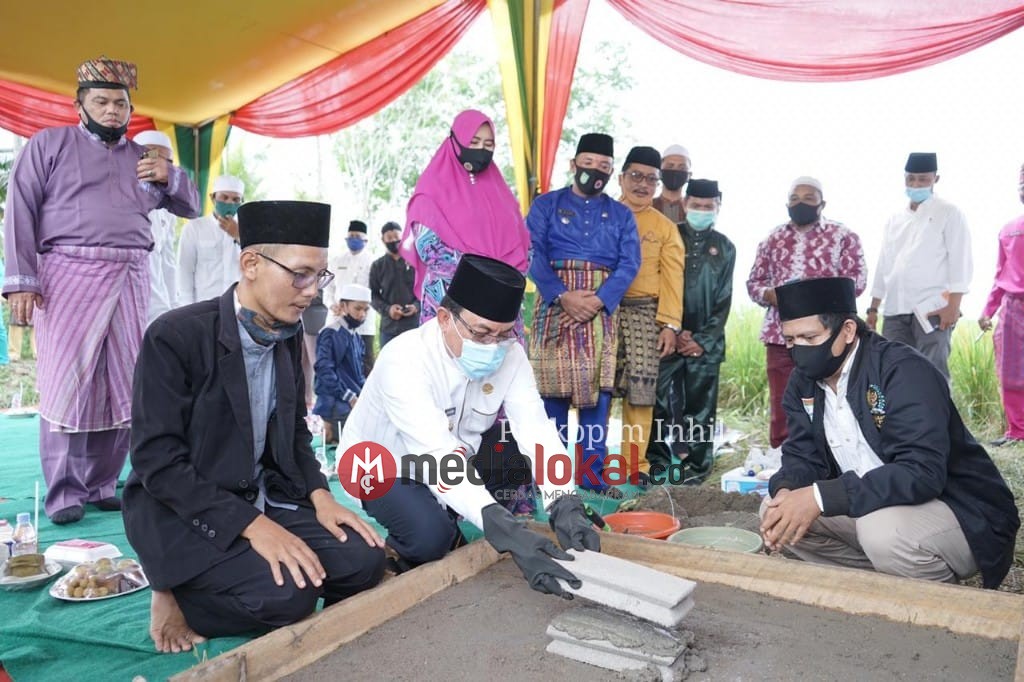 Bupati Inhil Letakkan Batu Pertama Pondok Tahfiz Hayatul Qur'an