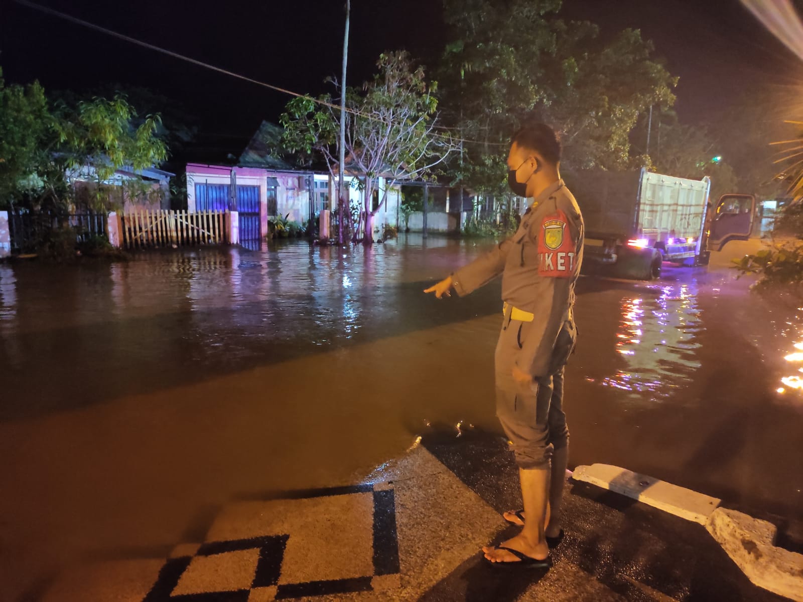 Banjir Tahunan Datang, Satpol PP Inhil Siap Siaga