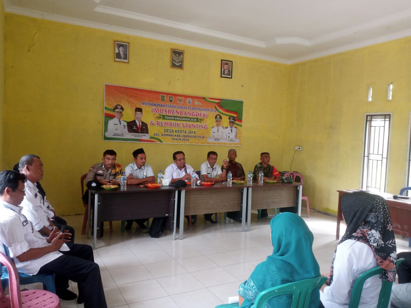 Dukung Kemajuan Pembangunan Di DesaBinaan, Babinsa 03/Tpl HadiriMusrenbang Desa