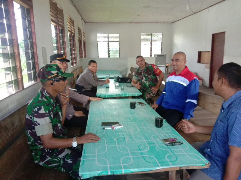Komsos Danramil 03/Tpl Bersama Kapolsek Terima Curhat Warga Binaan