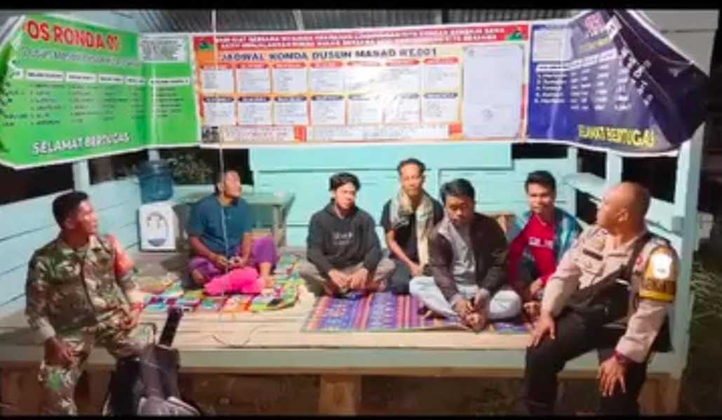 Babinsa dan Bhabinkamtibmas Jaga Keamanan di Desa Keritang