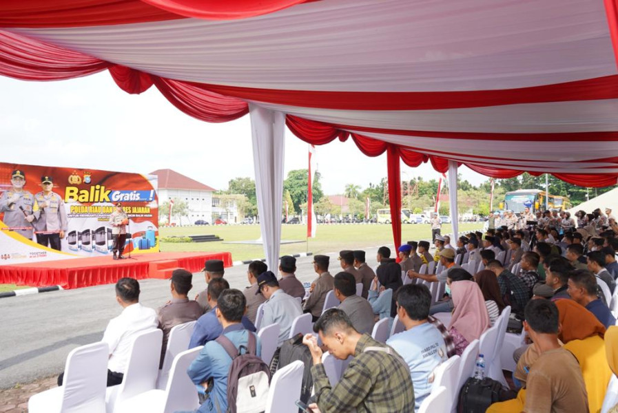 Lepas Mudik Balik, Kapolda Riau : Kita Antar Hingga Ke Daerah Asalnya Kembali