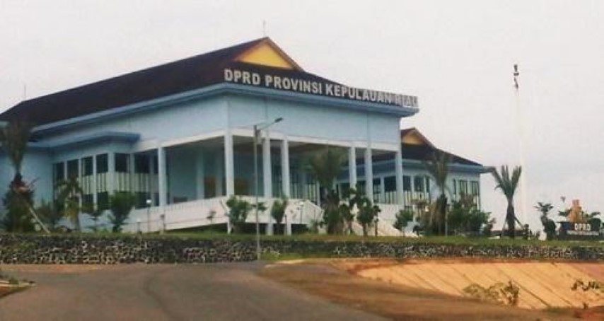 Pihak Humas DPRD Kepri “Kucing-kucingan” Bayar Dana Publikasi