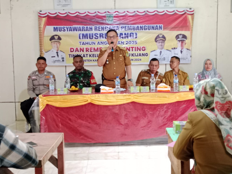 Babinsa Koramil 07/Reteh Hadiri Musrembang dan Rembuk Stanting Kelurahan Madani