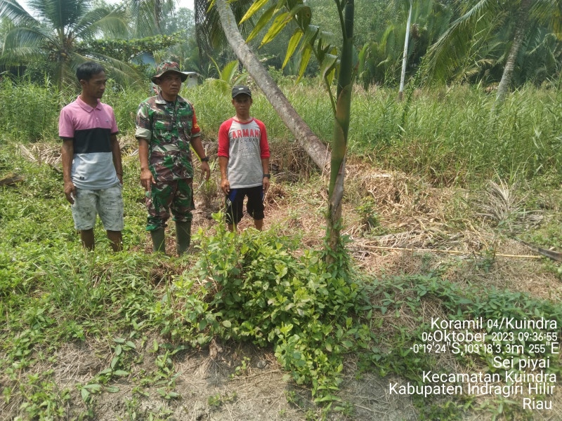 Babinsa Koramil 04/Kuindra Ajak Masyarakat Untuk Patroli Rutin Karlahut