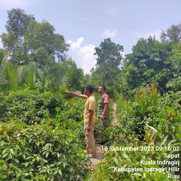 Turun Untuk Lakukan Patroli Rutin Karlahut Bersama Babinsa Koramil 04/Kuindra